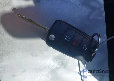 2011 Kia Soul Sport from USA, damaged, VIN KNDJT2A20B7220353